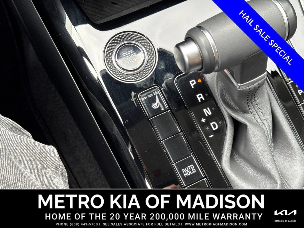 Used 2025 Kia Niro EX FWD image 25