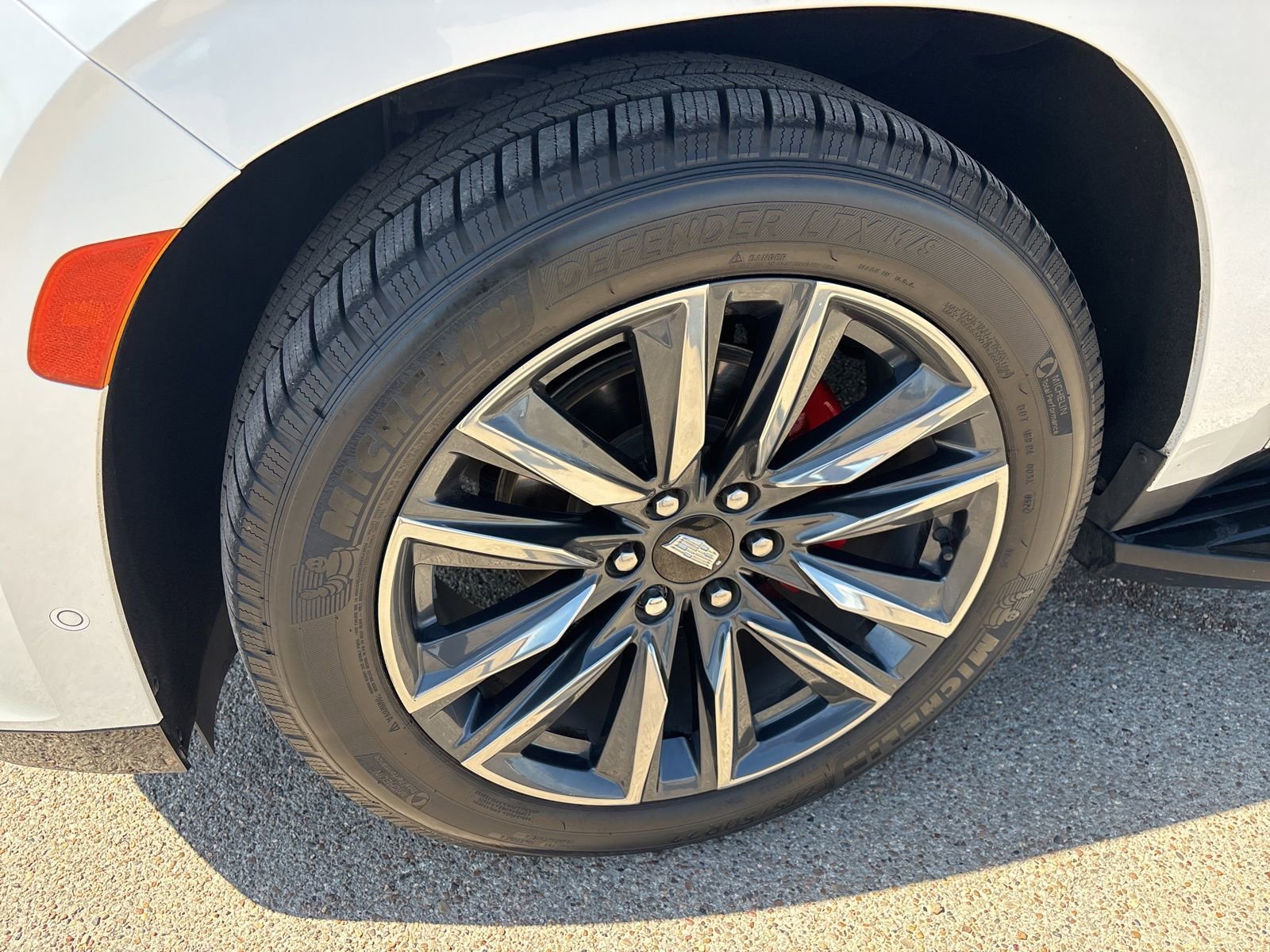 Used 2022 Cadillac Escalade Sport Platinum image 35