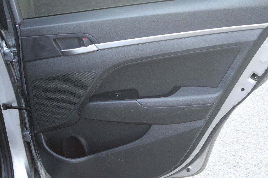 Used 2020 Hyundai Elantra SEL w/ Cargo Package (C1) image 19
