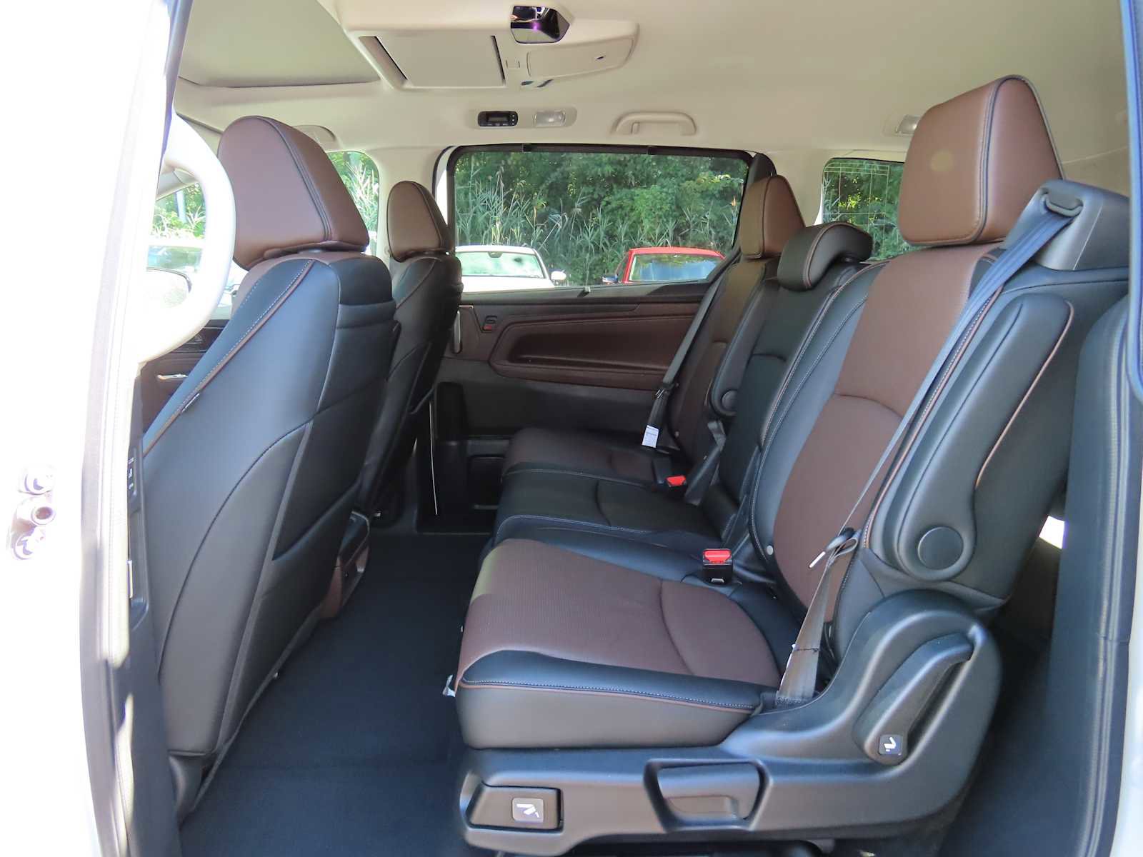 New 2026 Honda Odyssey Elite image 14