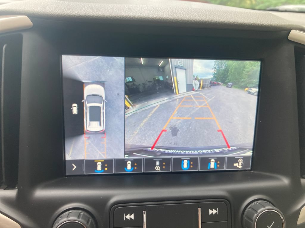 Used 2019 GMC Terrain Denali w/ Advanced Safety Package AWD/4WD image 25