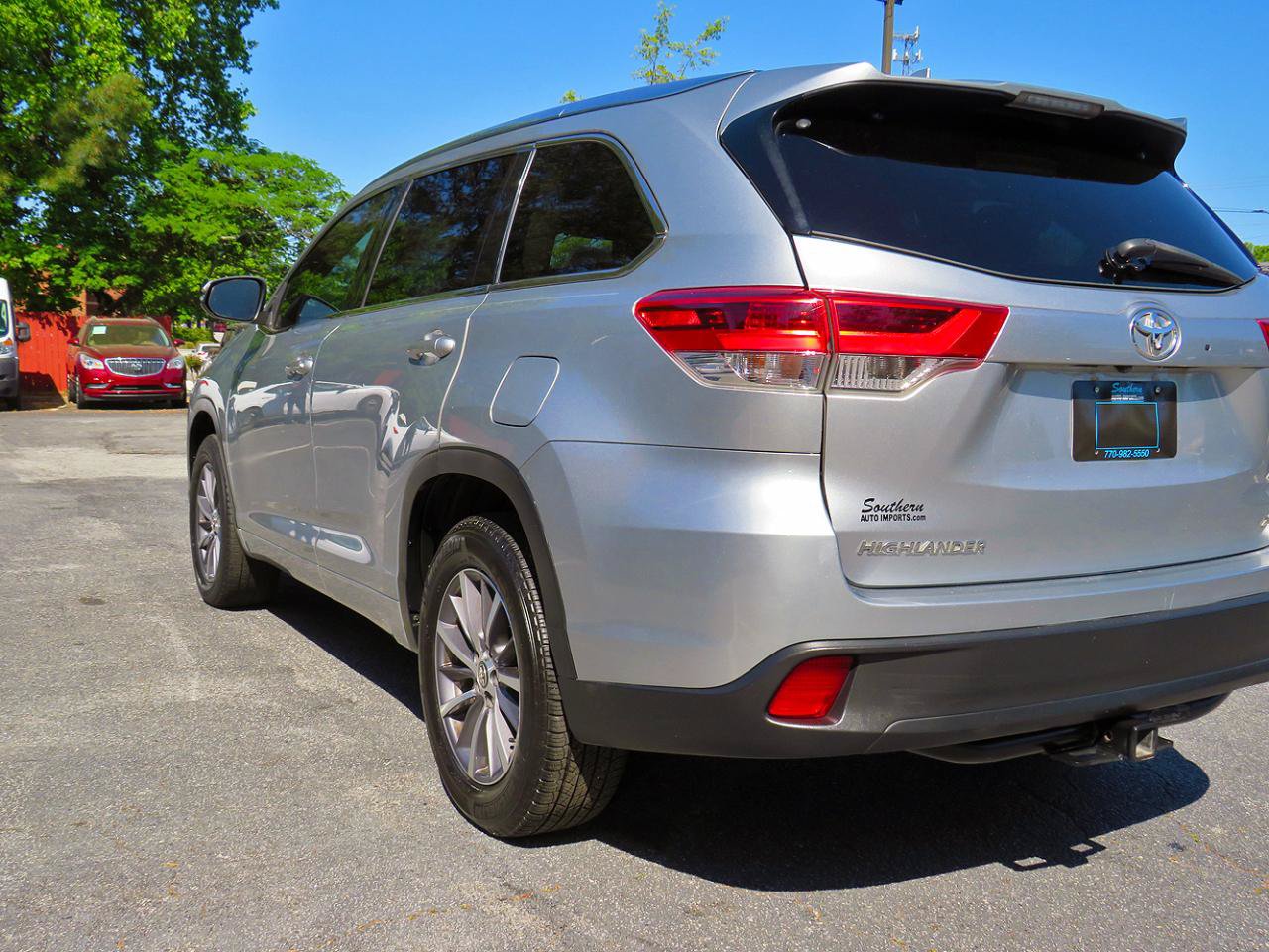 Used 2018 Toyota Highlander XLE FWD image 43