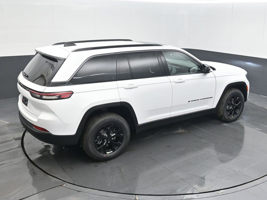 New 2026 Jeep Grand Cherokee Laredo image 40
