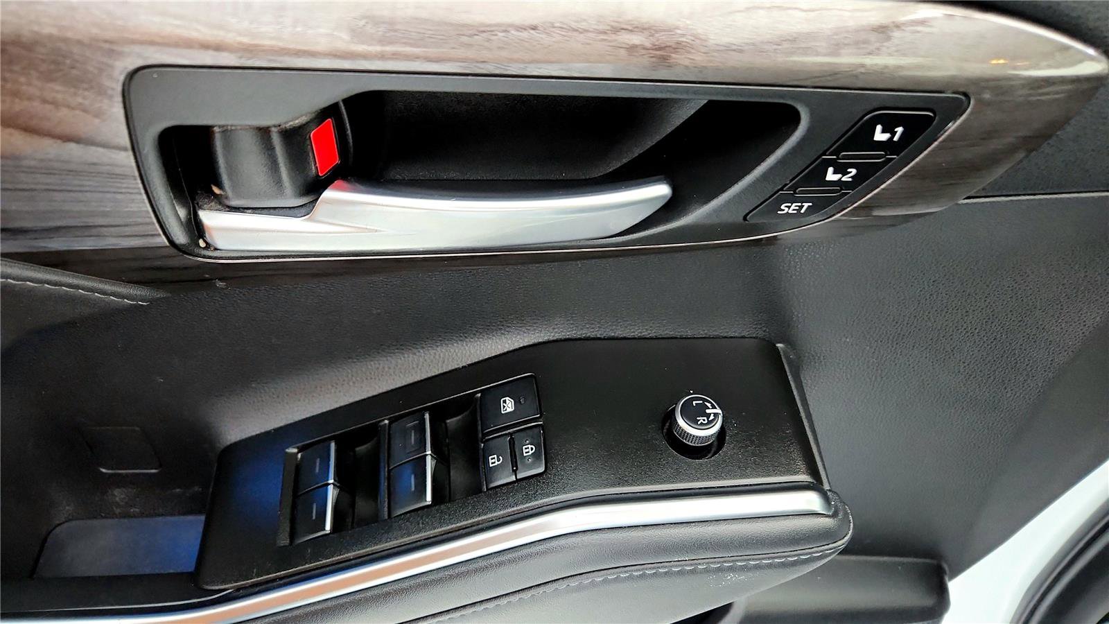 Certified 2022 Toyota Highlander Limited image 24