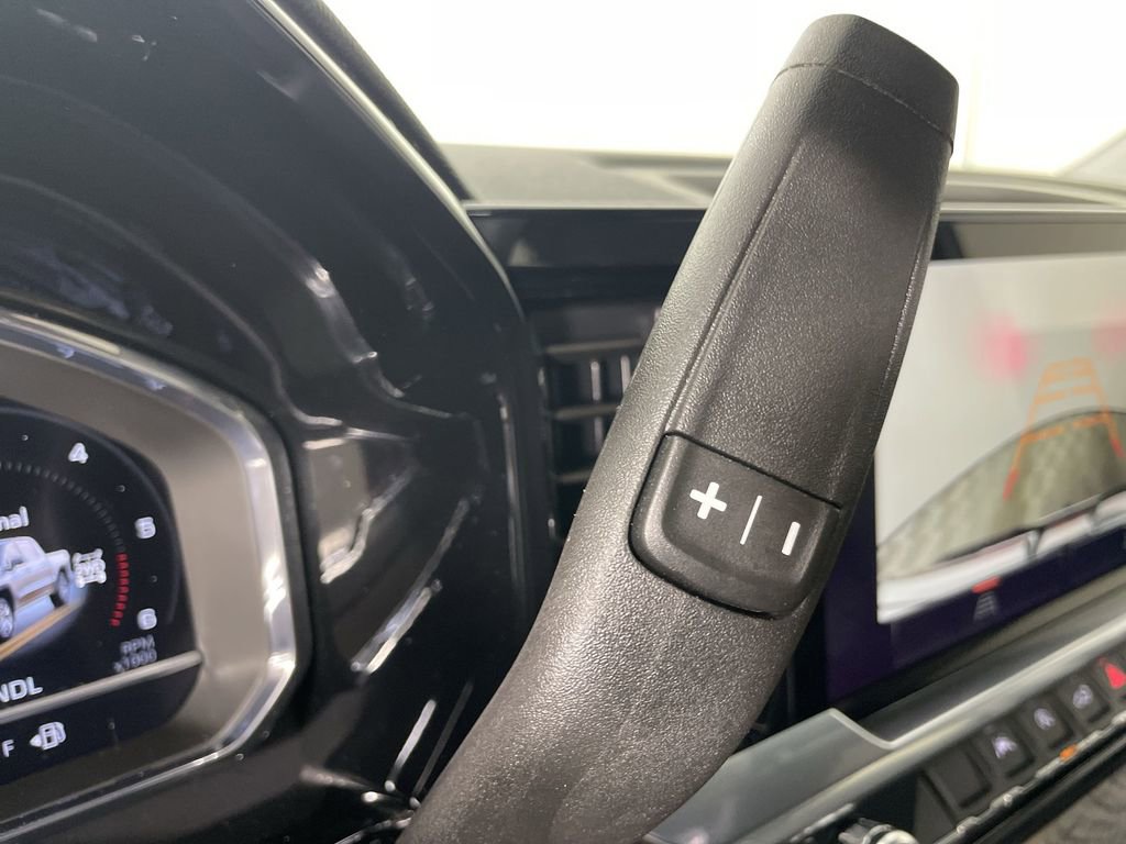 Used 2025 GMC Sierra 1500 SLT image 15