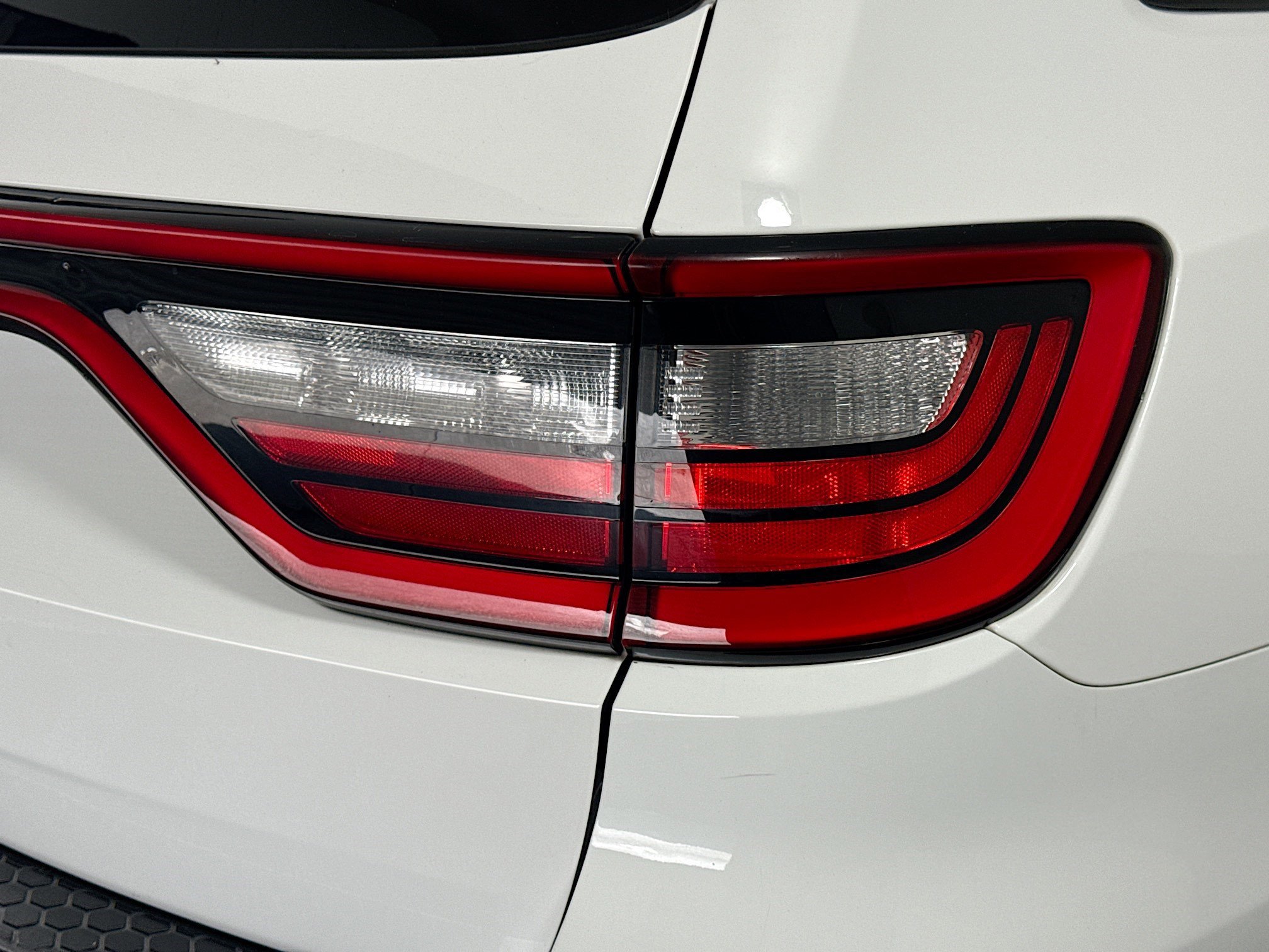 Used 2021 Dodge Durango SXT image 34