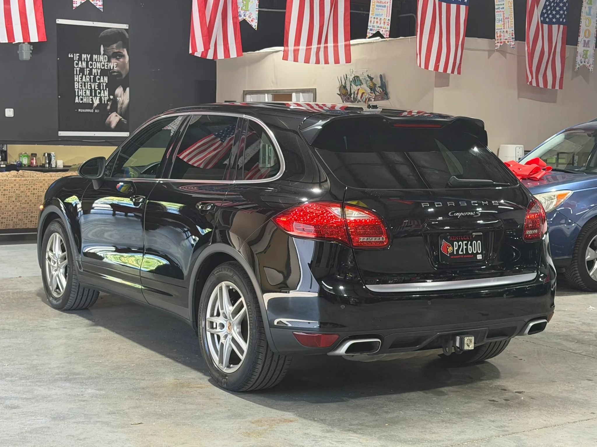 Used 2013 Porsche Cayenne S AWD/4WD image 5