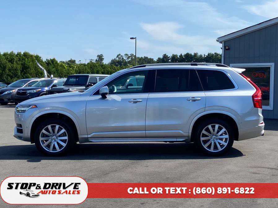 Used 2018 Volvo XC90 T5 Momentum w/ Convenience Package image 2