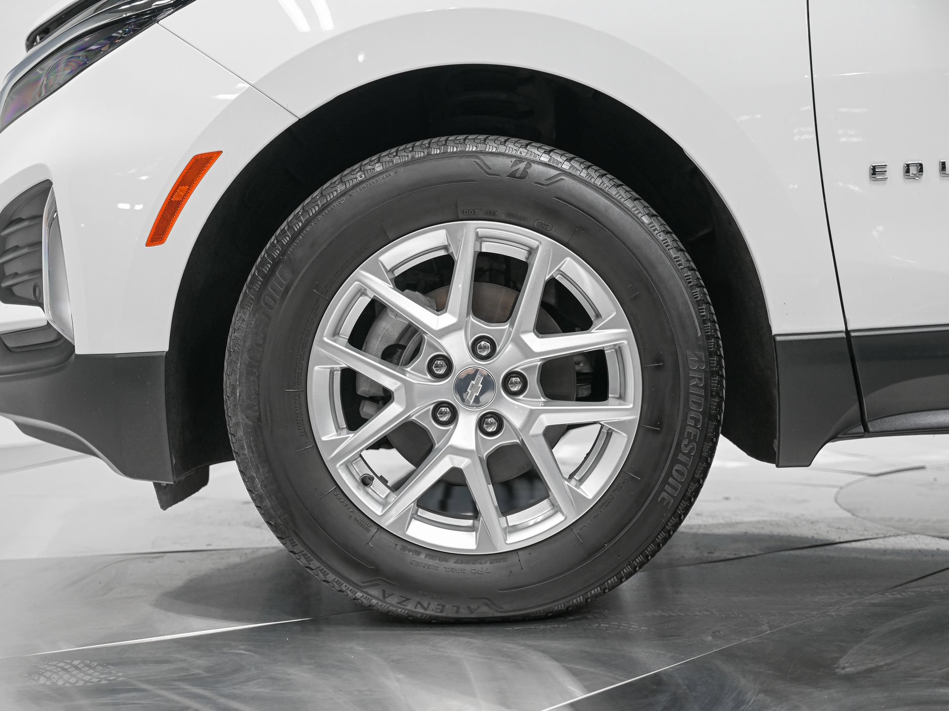 Used 2024 Chevrolet Equinox LT AWD/4WD image 10