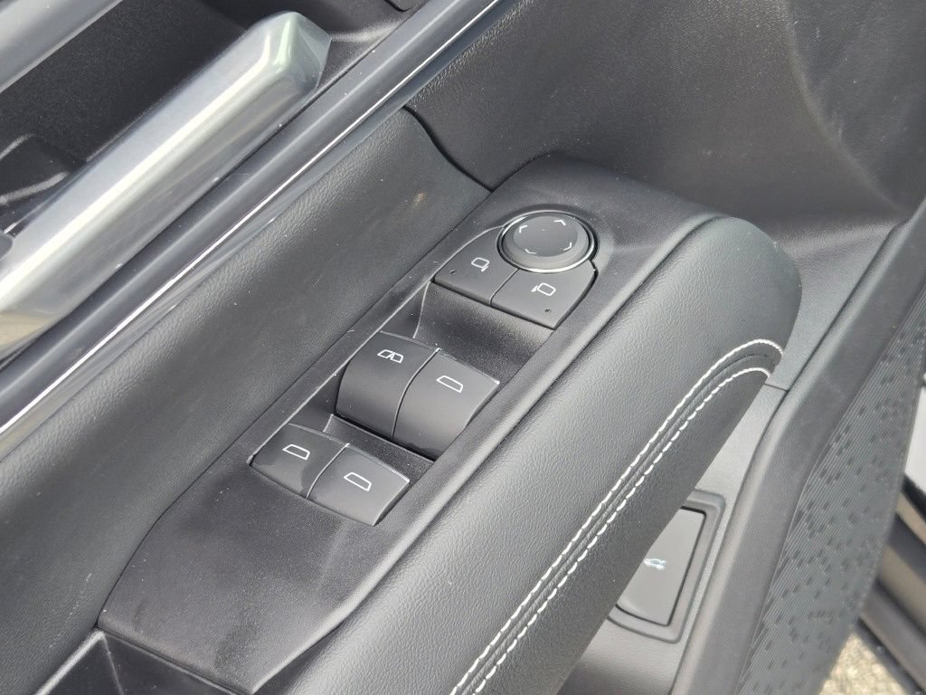 New 2027 GMC Terrain Denali w/ LPO, Floor Liner Package AWD/4WD image 33