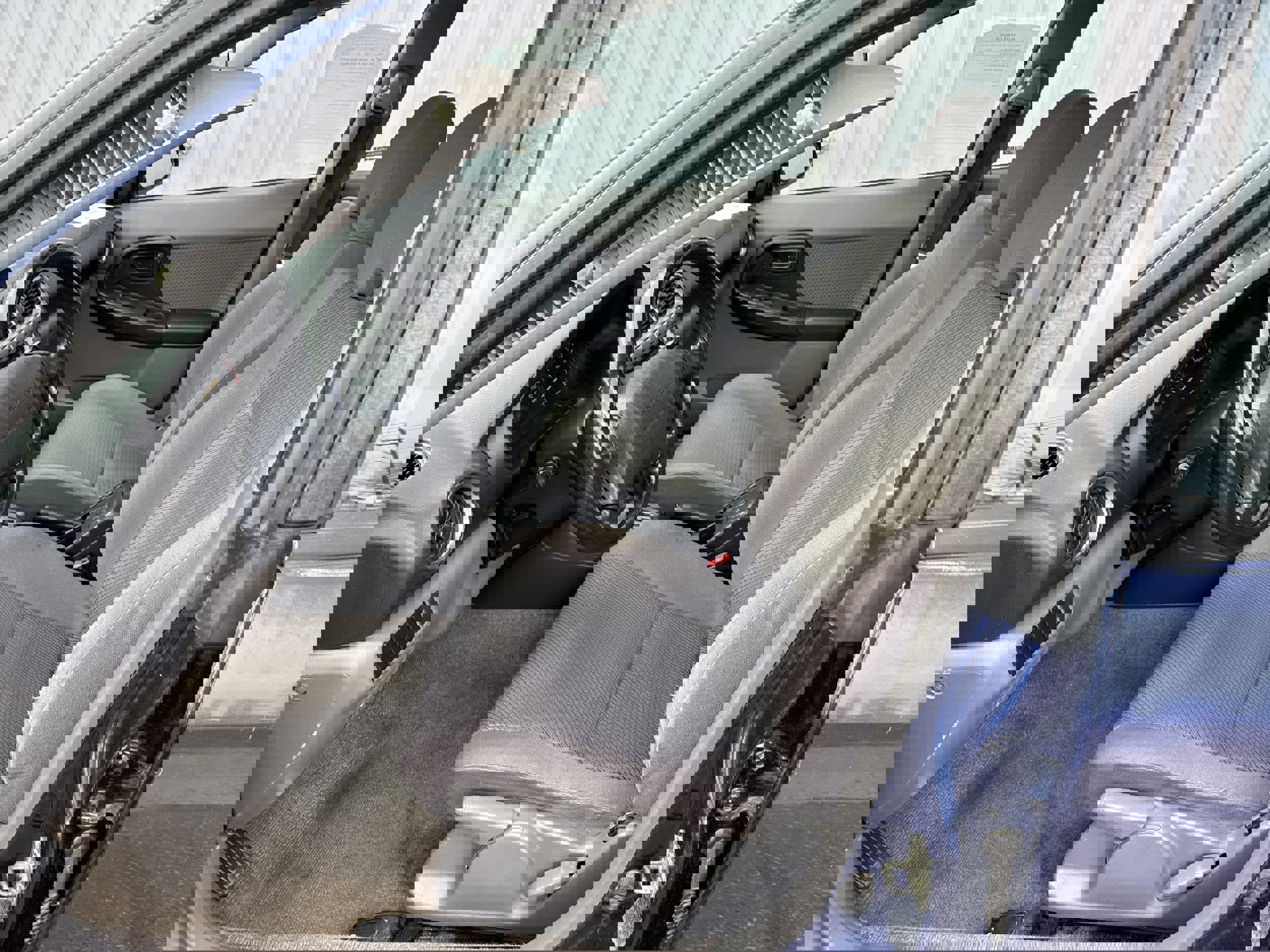 Used 2002 Subaru Impreza TS image 2