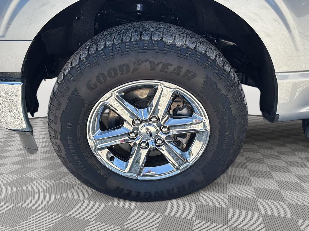 Used 2025 Ford F150 XLT w/ Equipment Group 301A Standard AWD/4WD image 13