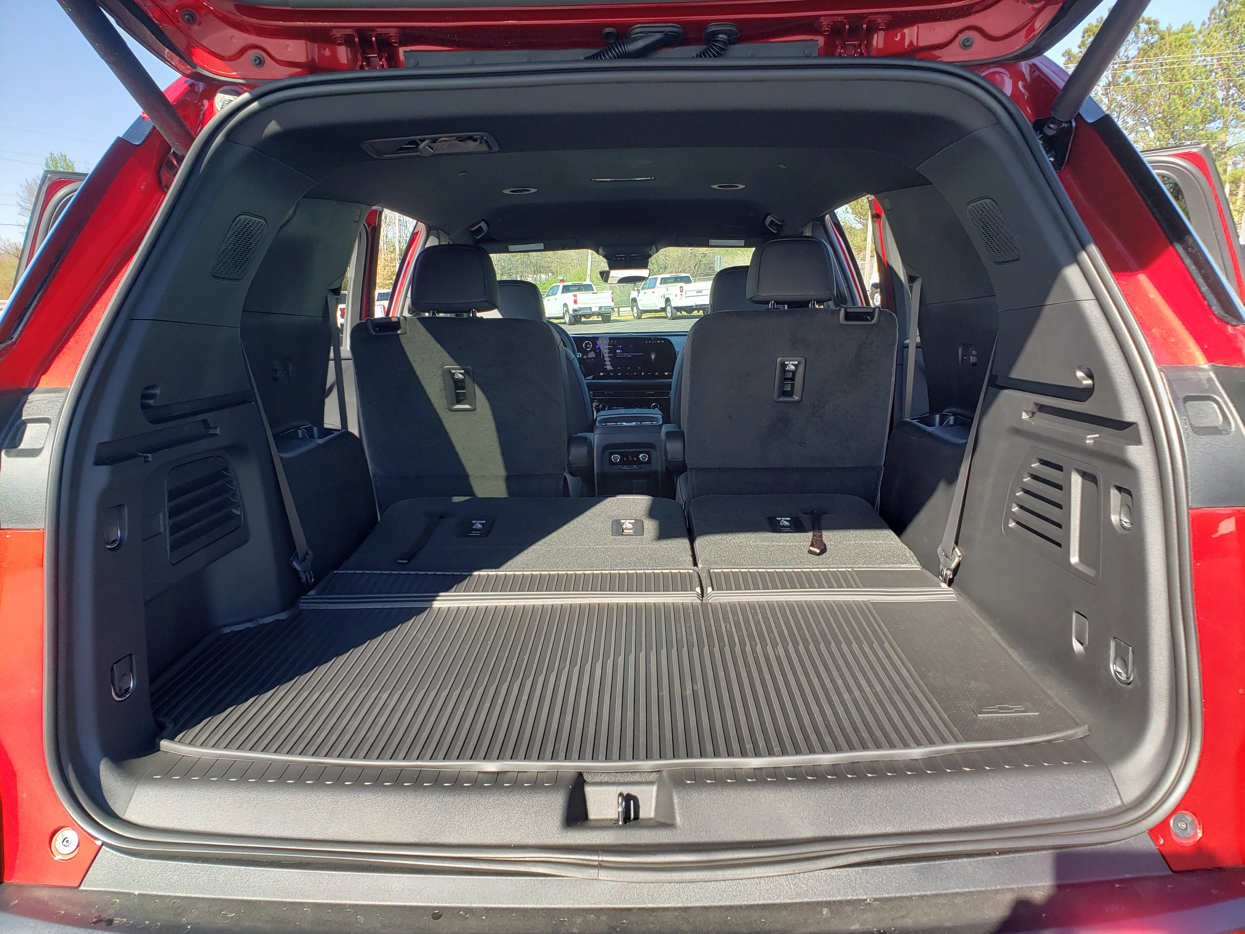 New 2026 Chevrolet Traverse LT w/ Midnight/Sport Edition image 11