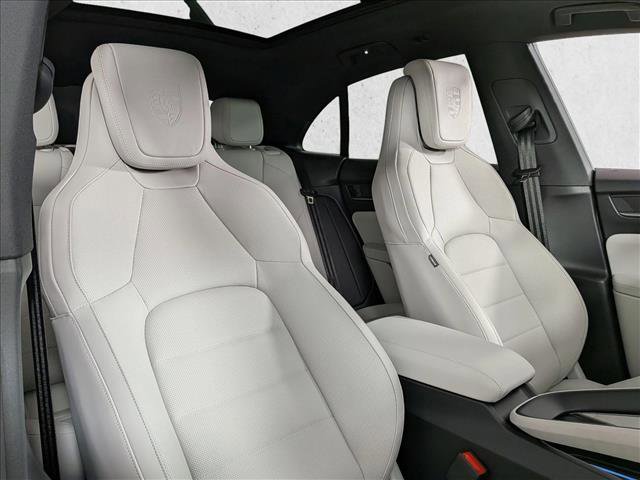 New 2026 Porsche Macan Electric image 24