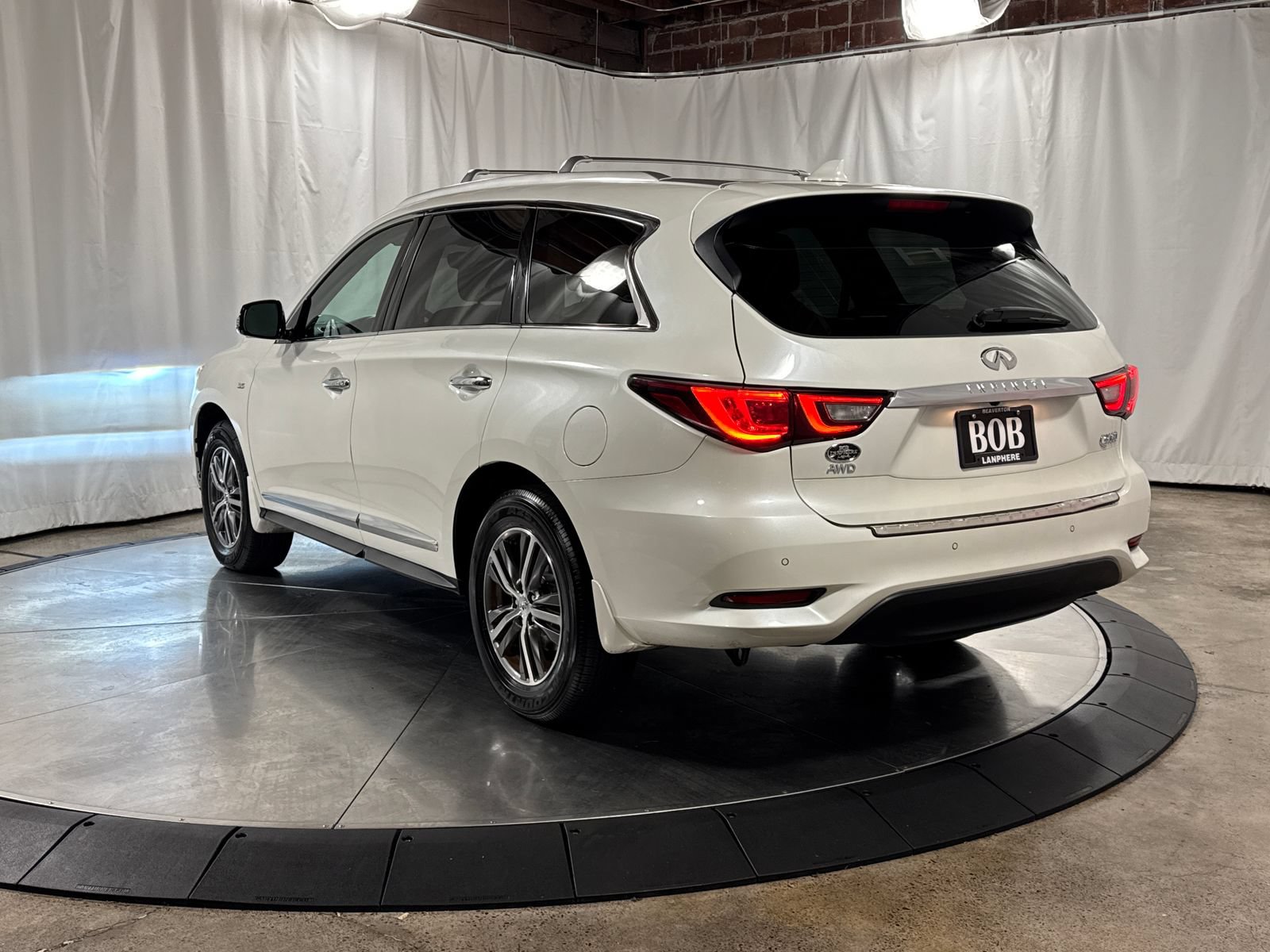 Used 2019 INFINITI QX60 Luxe w/ Essential Package AWD/4WD image 7