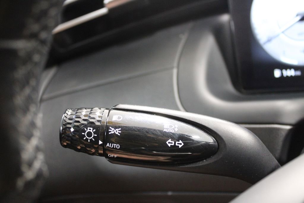 Used 2023 Hyundai Santa Cruz SEL Premium image 35