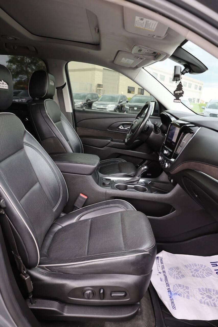 Used 2020 Chevrolet Traverse High Country FWD image 15