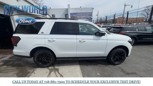 Used 2024 Ford Expedition Timberline image 4