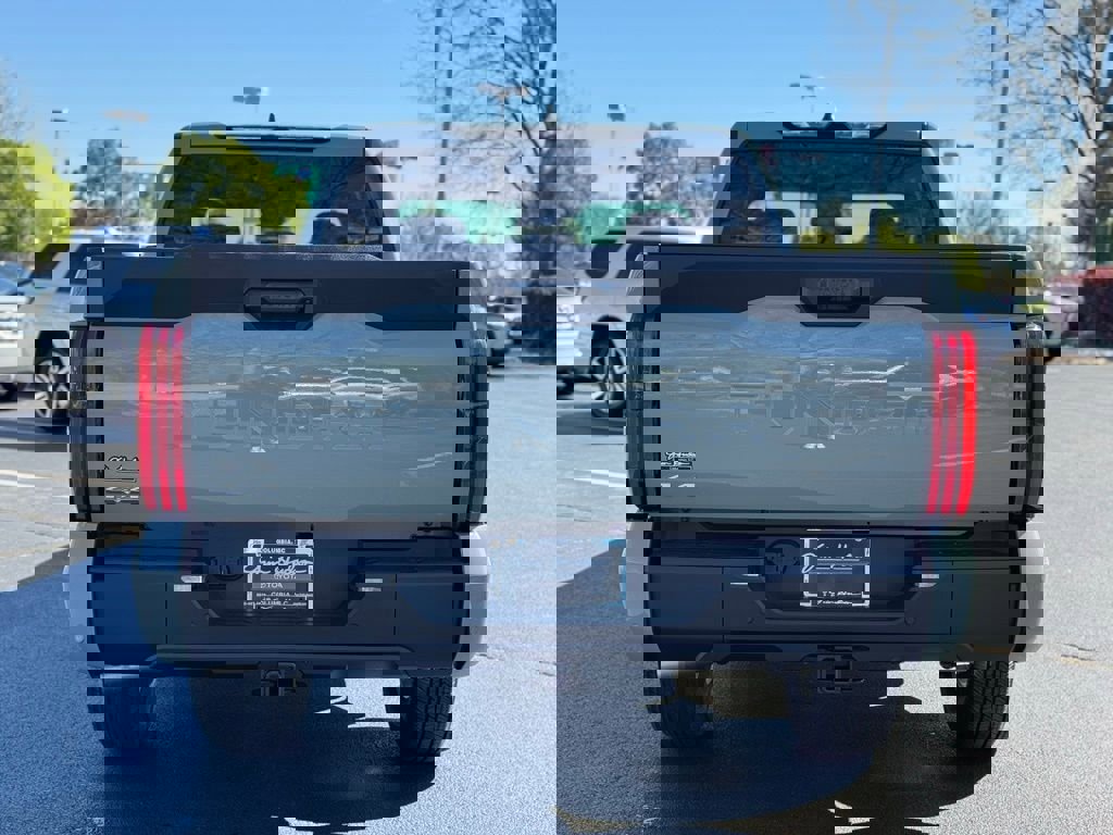 New 2026 Toyota Tundra SR5 image 9