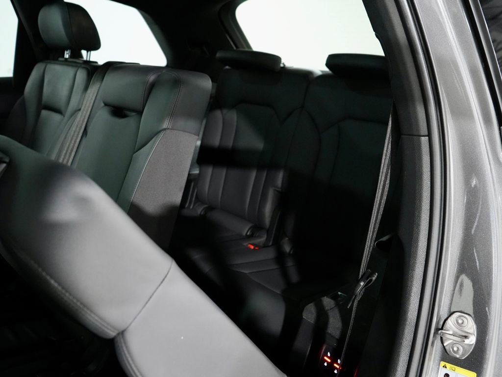 Used 2021 Audi Q7 2.0T Premium Plus image 31