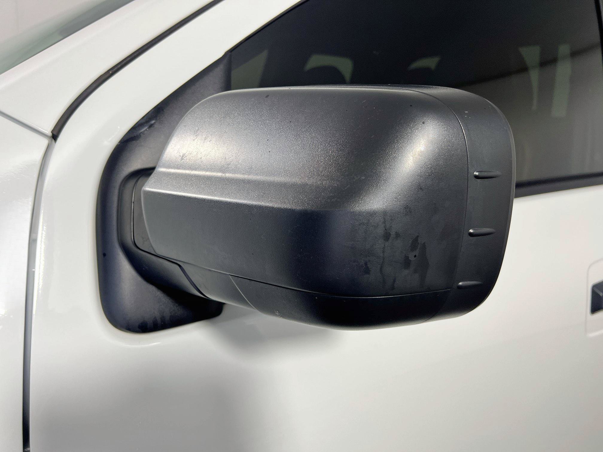 Used 2024 Nissan Titan SV AWD/4WD image 12