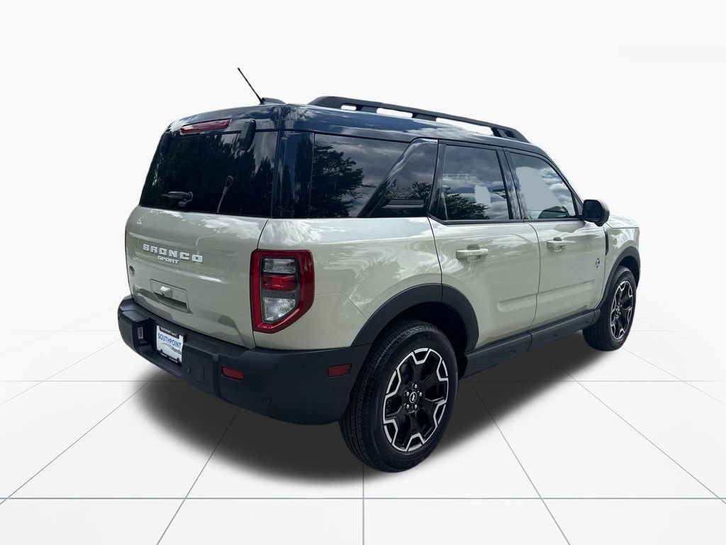 Used 2025 Ford Bronco Sport Outer Banks w/ Outer Banks Tech Package+ AWD/4WD image 9