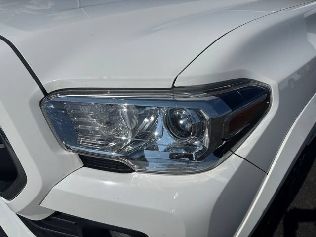 Used 2023 Toyota Tacoma SR5 w/ Technology Package AWD/4WD image 9