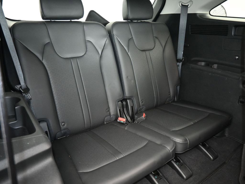 Used 2023 Kia Sorento SX image 44