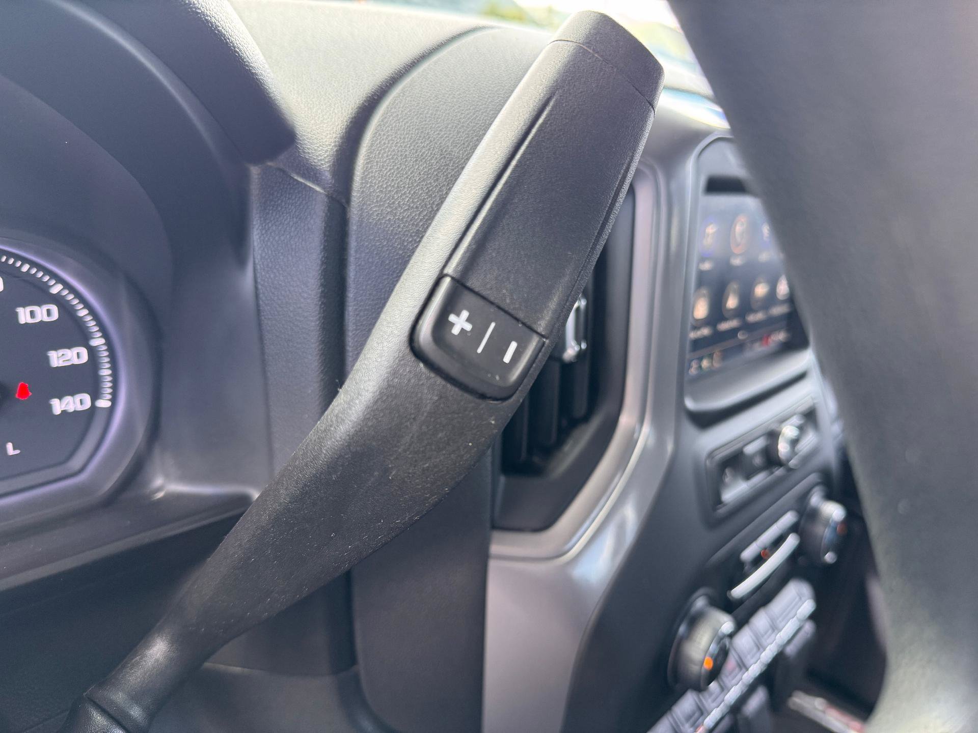 Used 2022 Chevrolet Silverado 1500 Custom Trail Boss AWD/4WD image 25