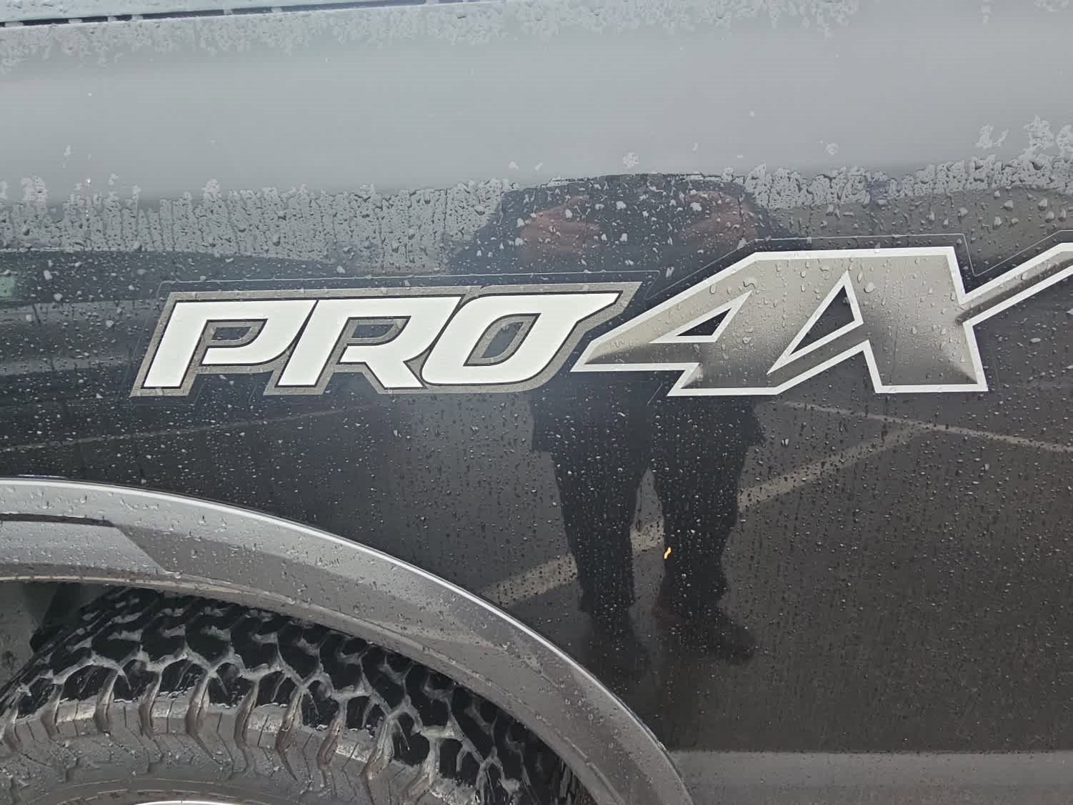 Used 2017 Nissan Titan PRO-4X w/ Pro-4x Convenience Package image 6