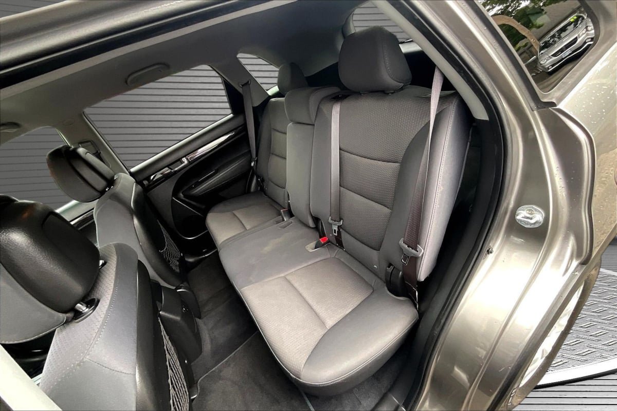 Used 2011 Kia Sorento 2WD w/ Convenience Pkg image 20