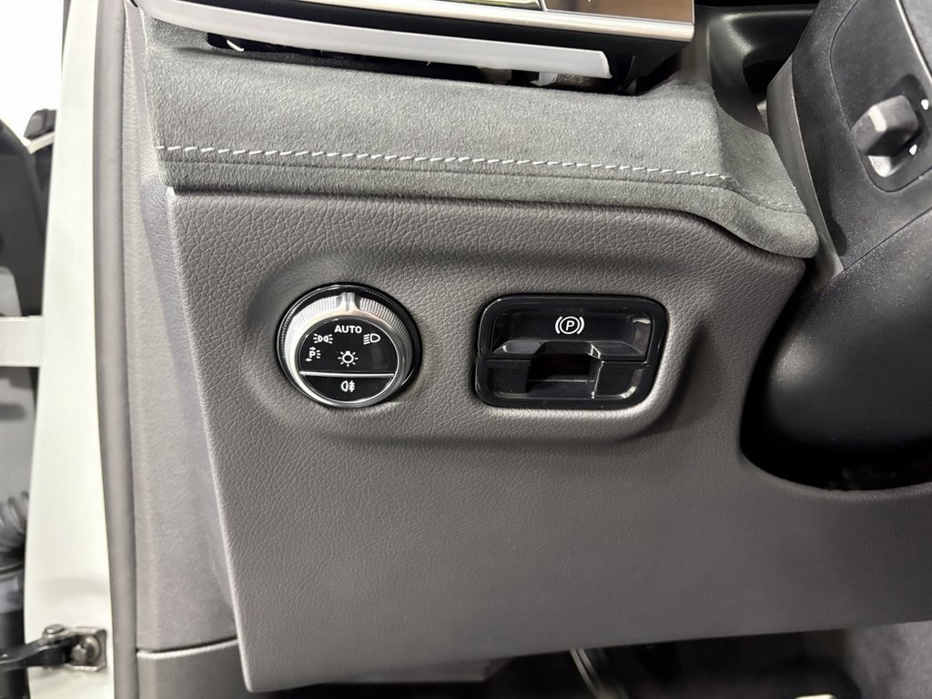 Used 2024 Mercedes-Benz EQE AMG 4MATIC SUV image 11