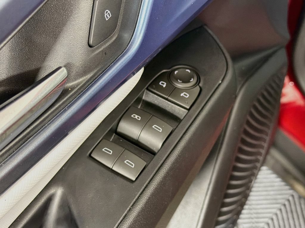 New 2026 Chevrolet Equinox EV LT FWD image 32