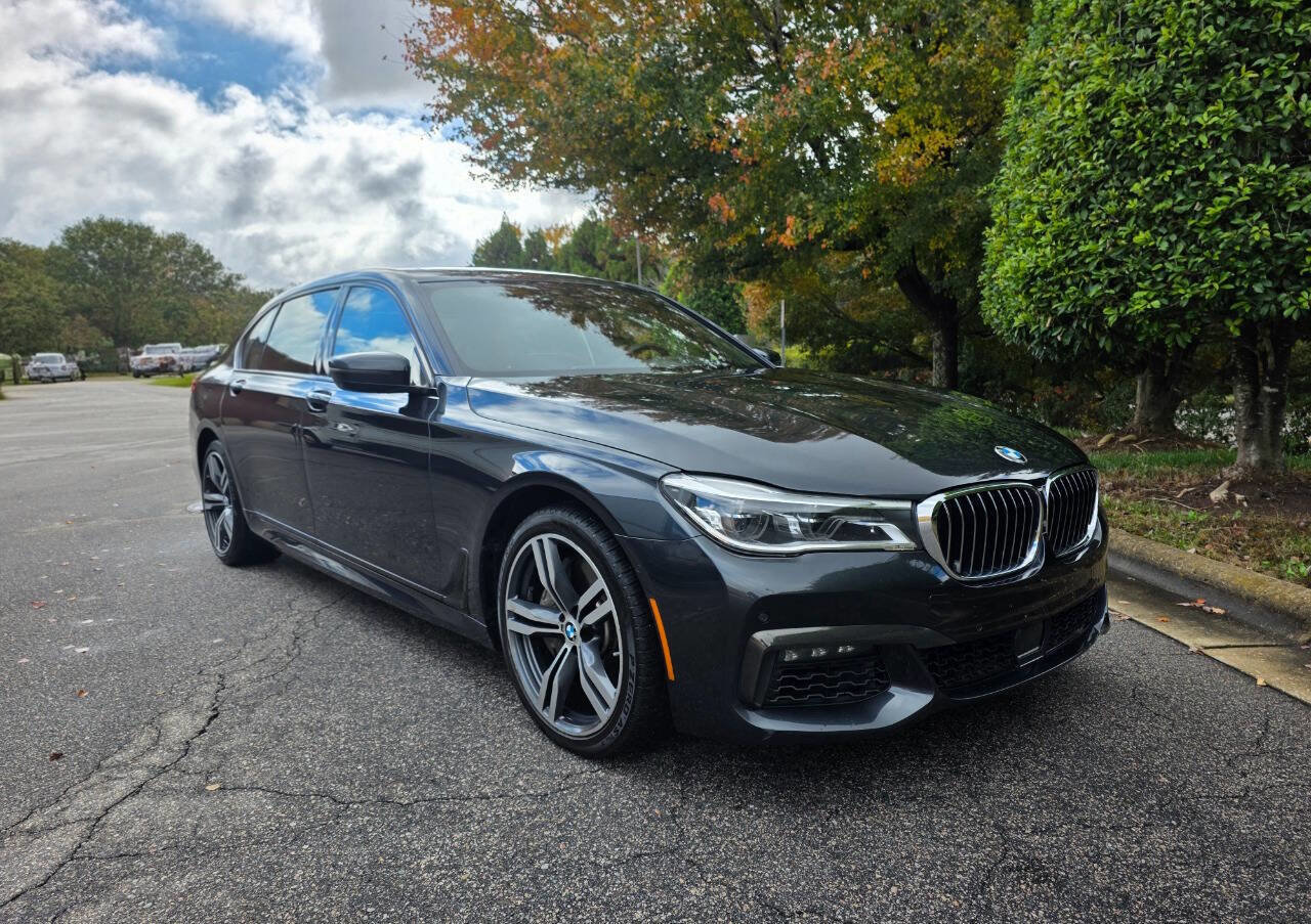 Used 2019 BMW 750i xDrive w/ Executive Package image 7