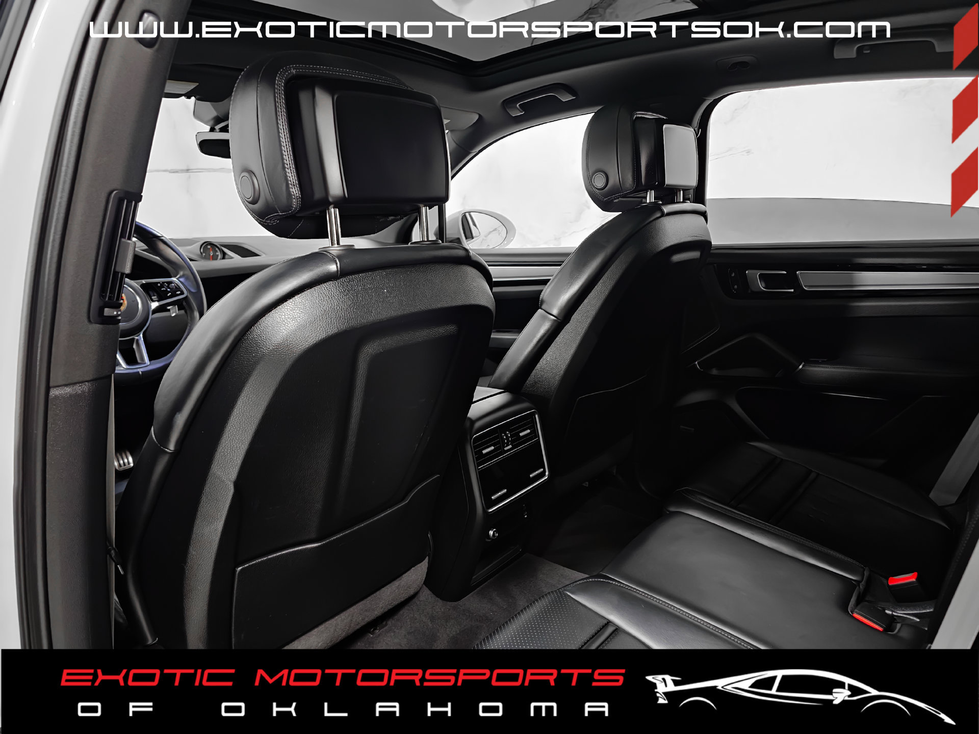 Used 2023 Porsche Cayenne S Platinum AWD/4WD image 22