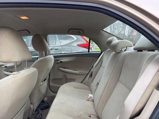 Used 2010 Toyota Corolla image 13