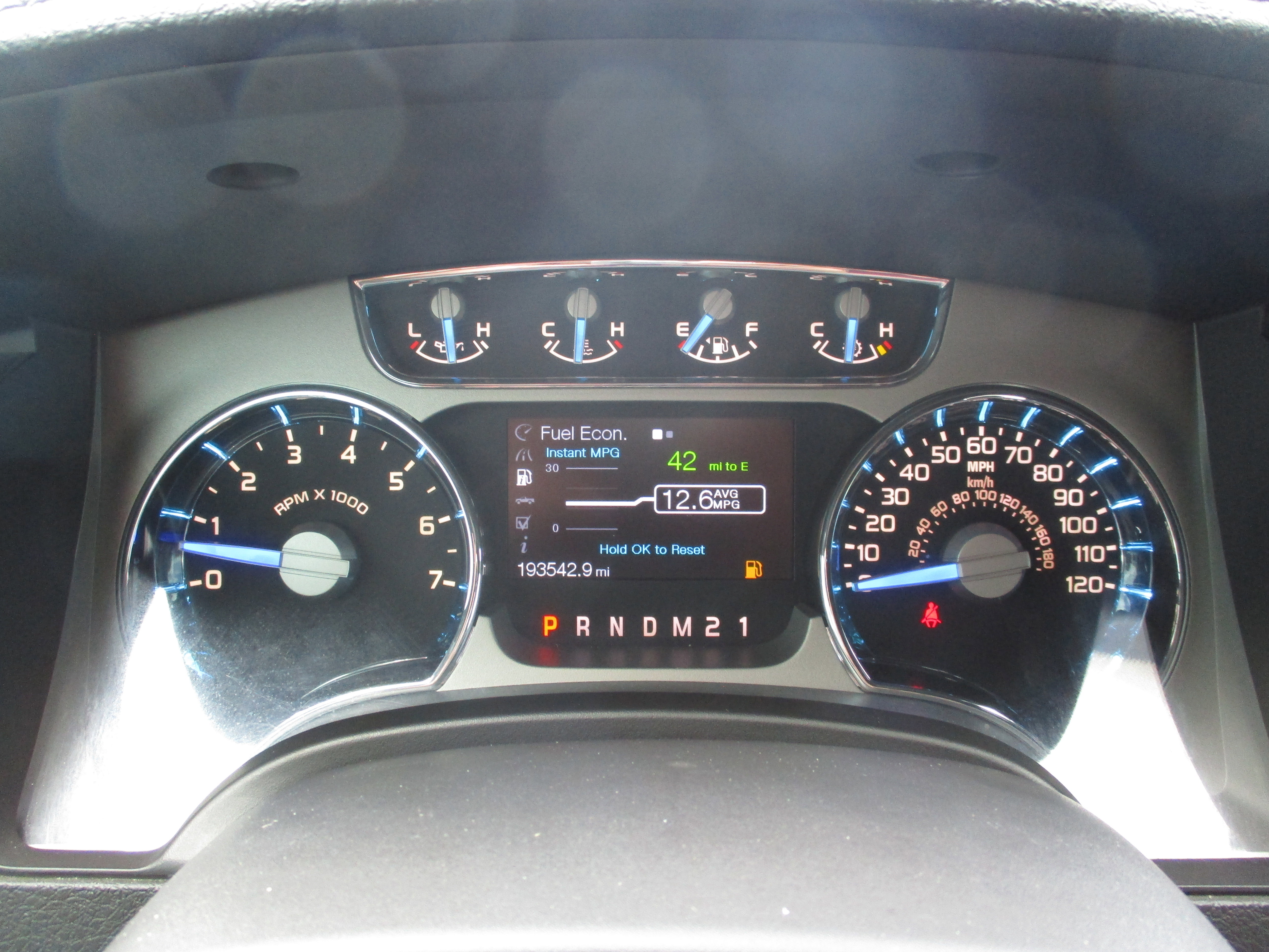 Used 2014 Ford F150 Platinum image 17