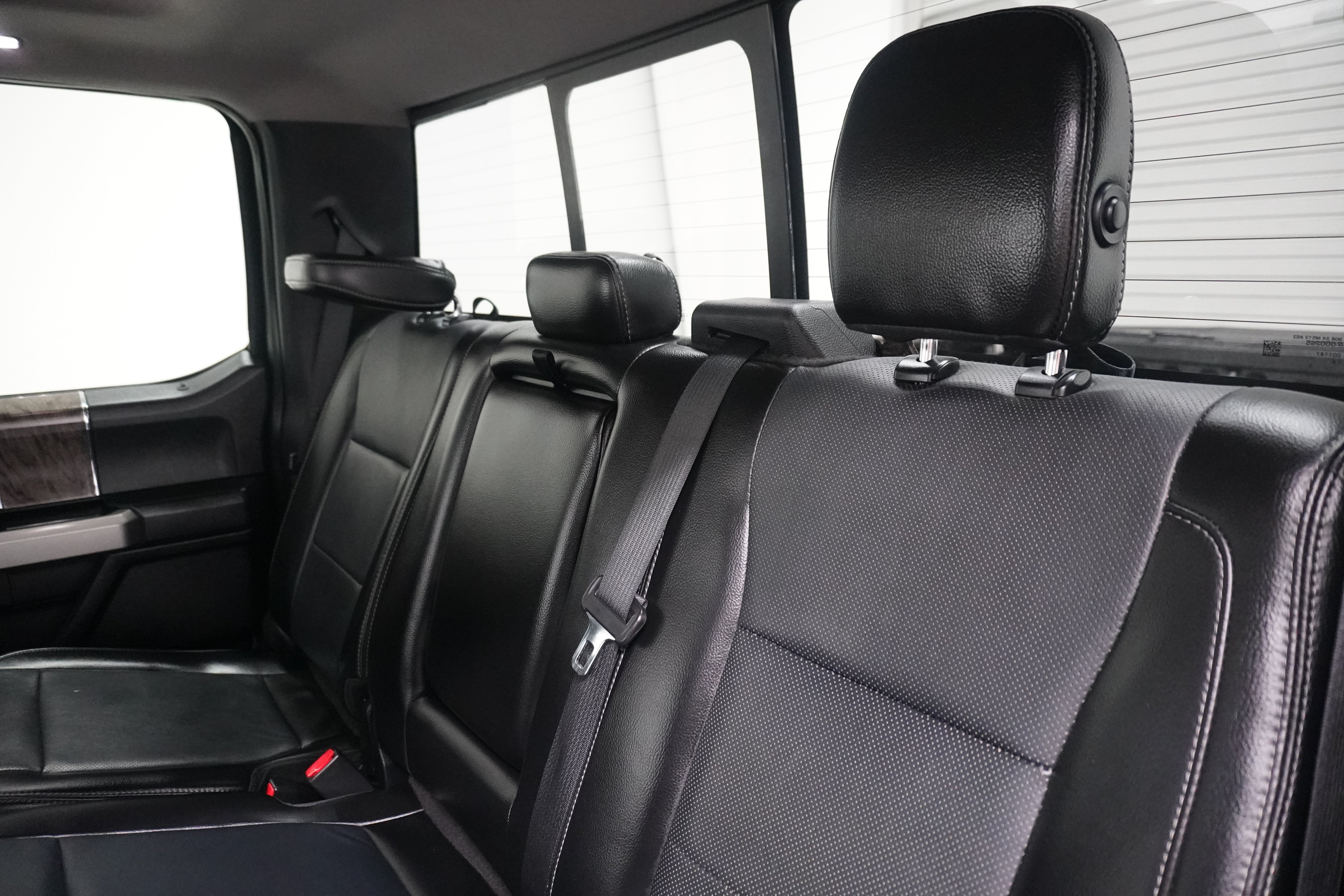 Used 2017 Ford F250 Lariat w/ Lariat Ultimate Package AWD/4WD image 13