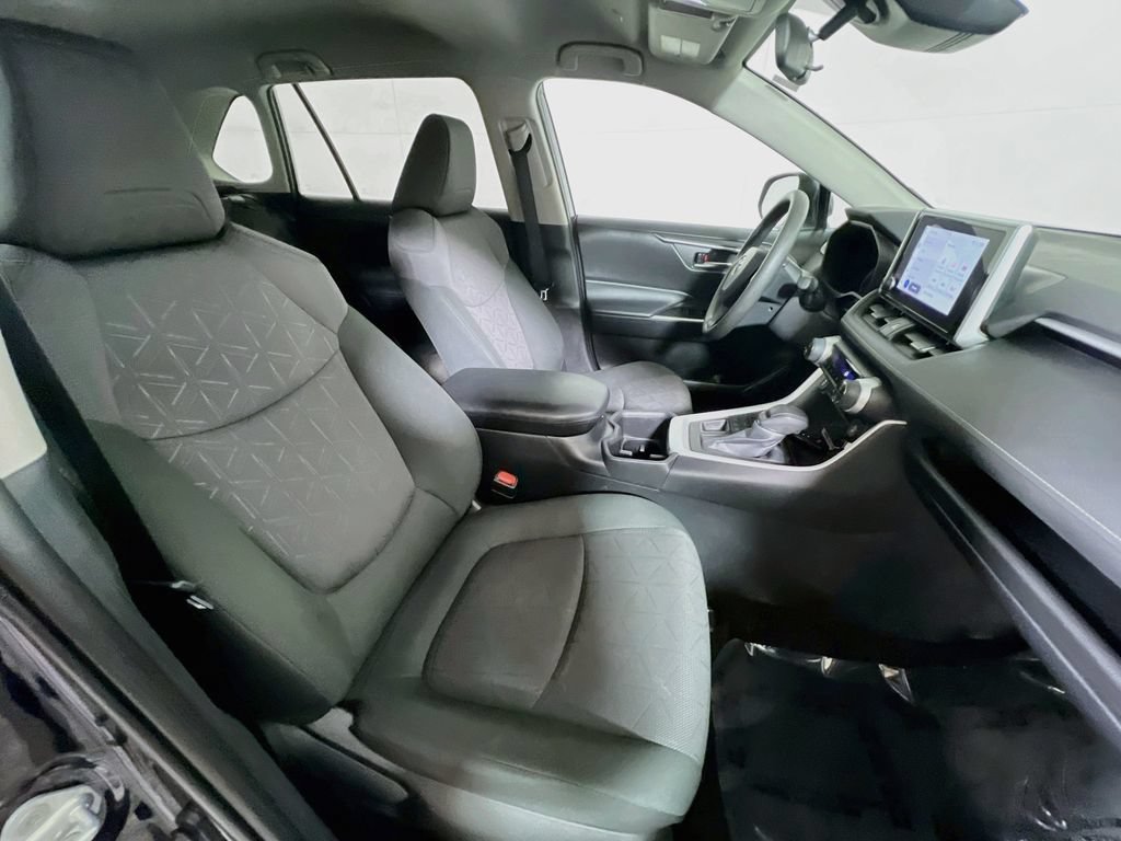 Certified 2024 Toyota RAV4 XLE AWD/4WD image 24