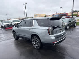 Used 2025 Chevrolet Tahoe High Country AWD/4WD image 7
