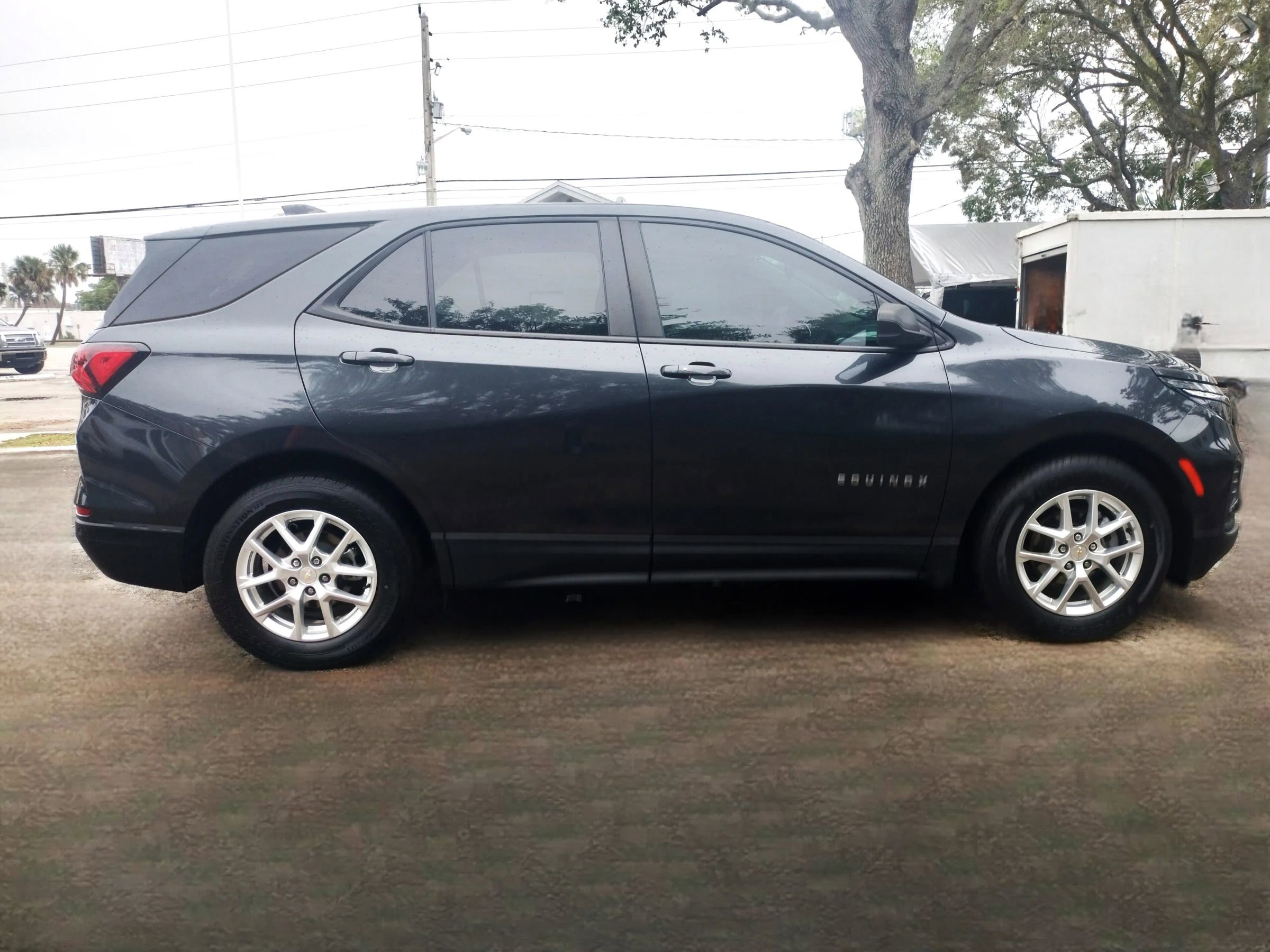 Used 2022 Chevrolet Equinox LS FWD image 9