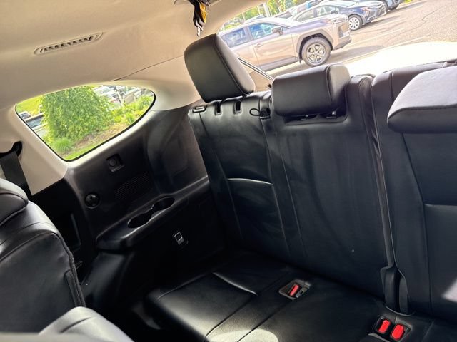 Used 2023 Toyota Highlander XLE AWD/4WD image 28