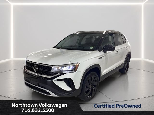 Certified 2024 Volkswagen Taos SE w/ Panoramic Sunroof Package
