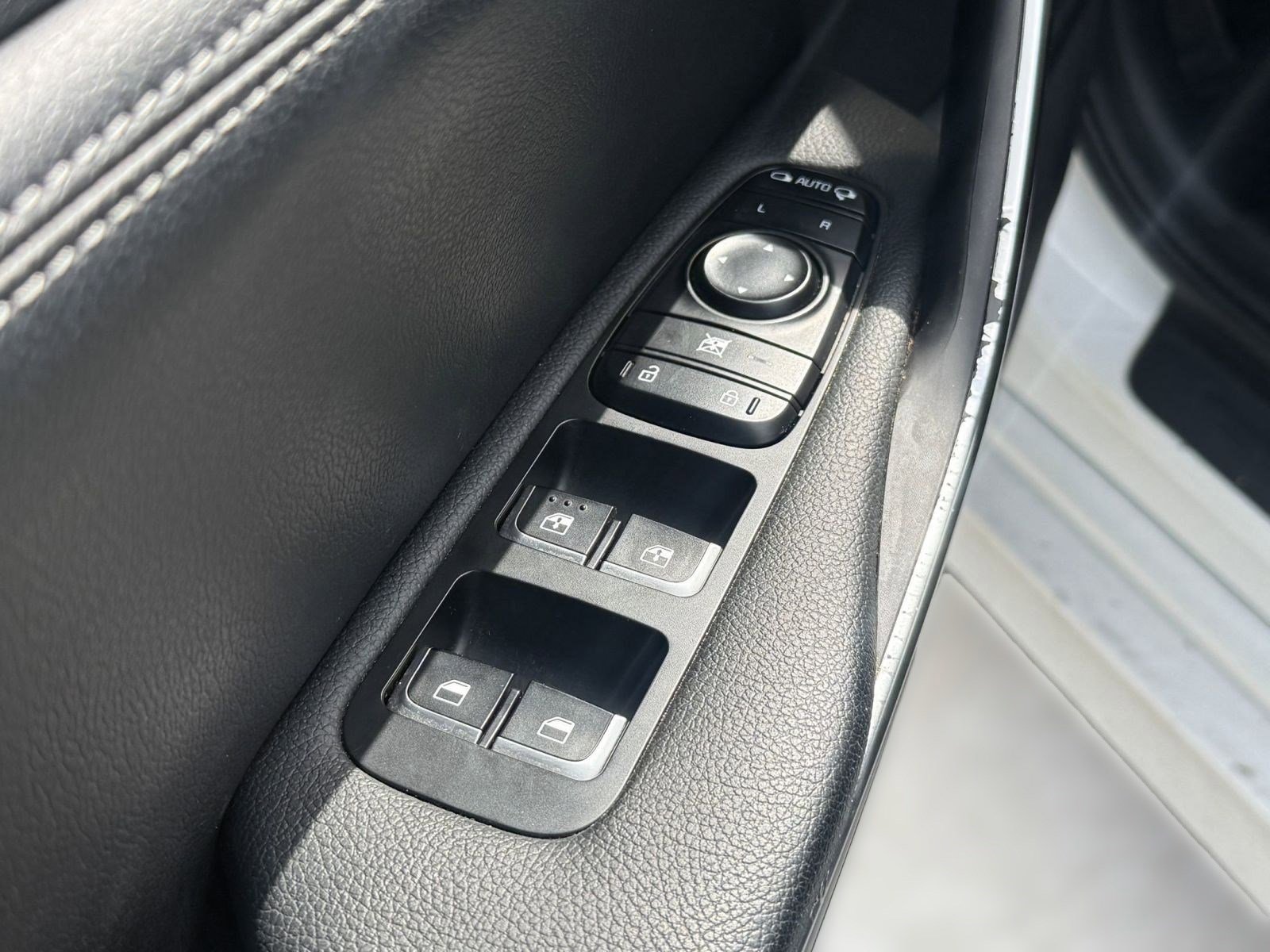 Used 2022 Kia Stinger GT-Line image 19