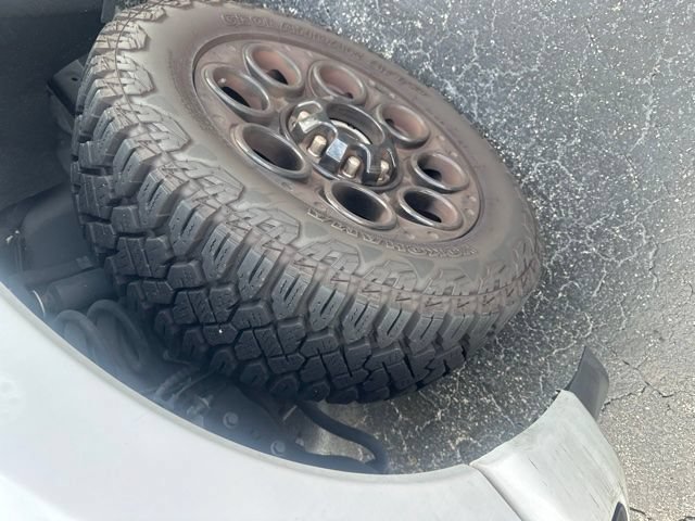 Used 2023 Ford F250 Lariat w/ Black Appearance Package AWD/4WD image 5