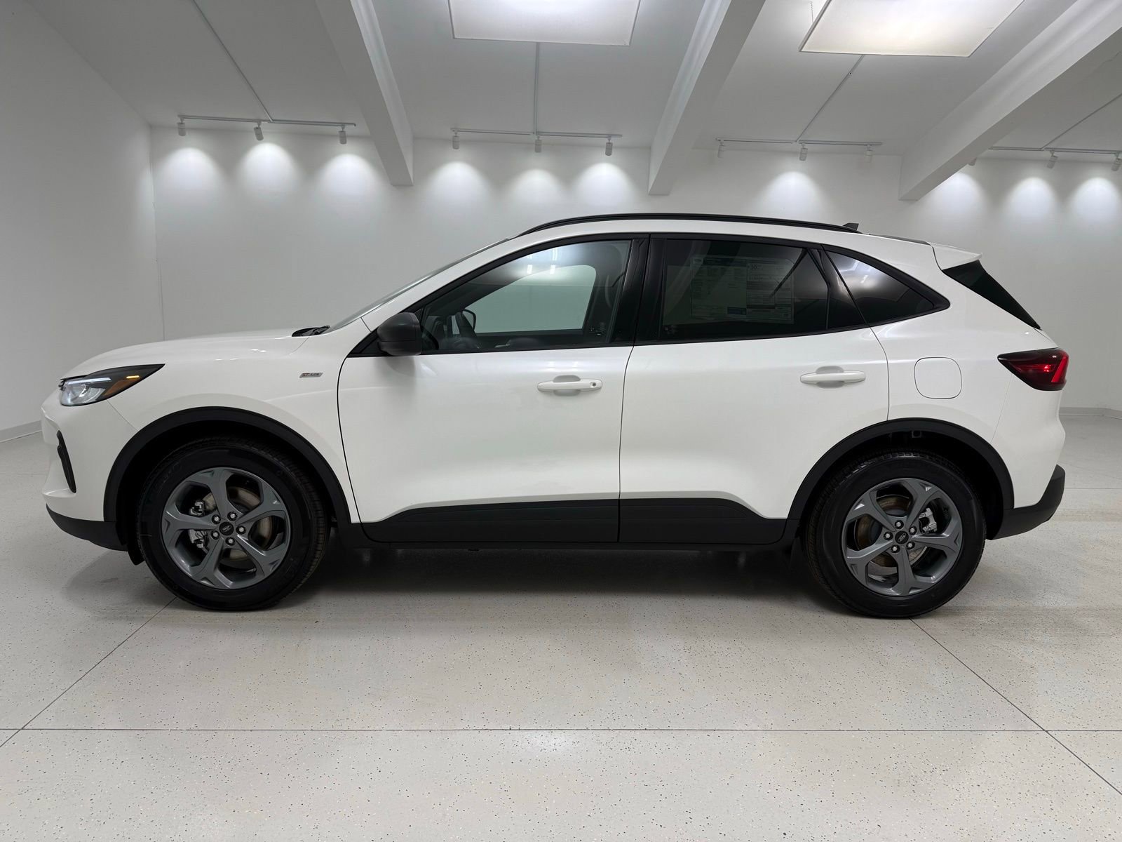 New 2026 Ford Escape ST-Line w/ Tech Pack #1 FWD image 4