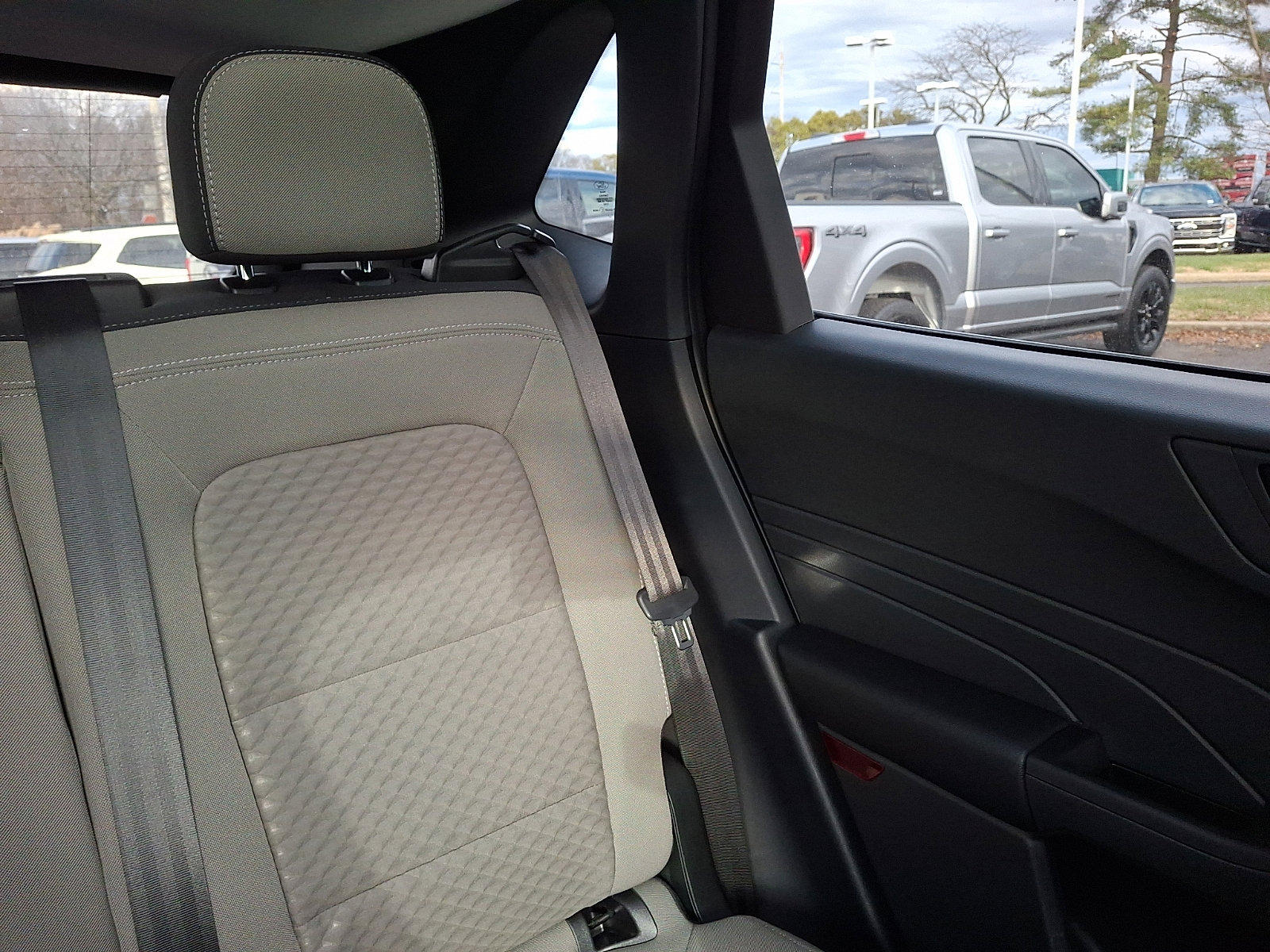 Certified 2022 Ford Escape SE w/ SE Sport Appearance Package image 20