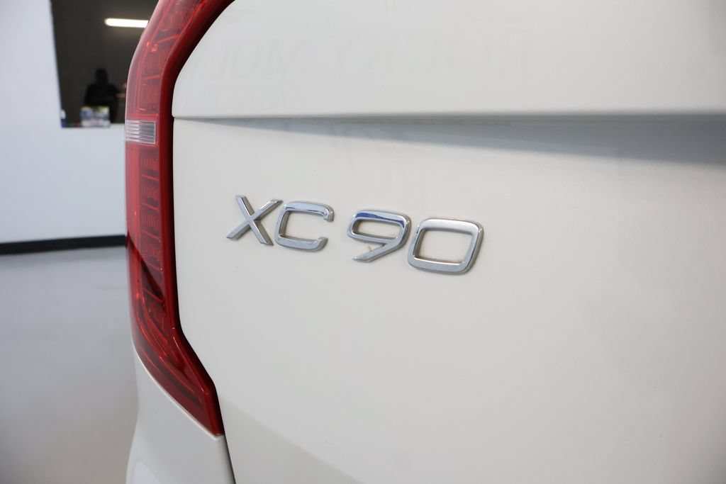 Used 2020 Volvo XC90 T6 Momentum w/ Protection Package Premier AWD/4WD image 10