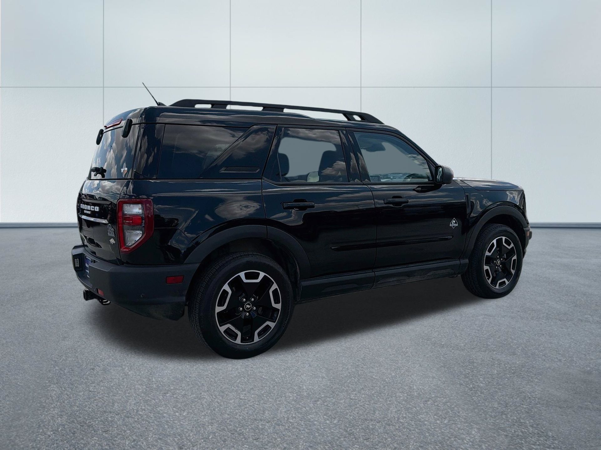 Used 2022 Ford Bronco Sport Outer Banks w/ Tech Package AWD/4WD image 5