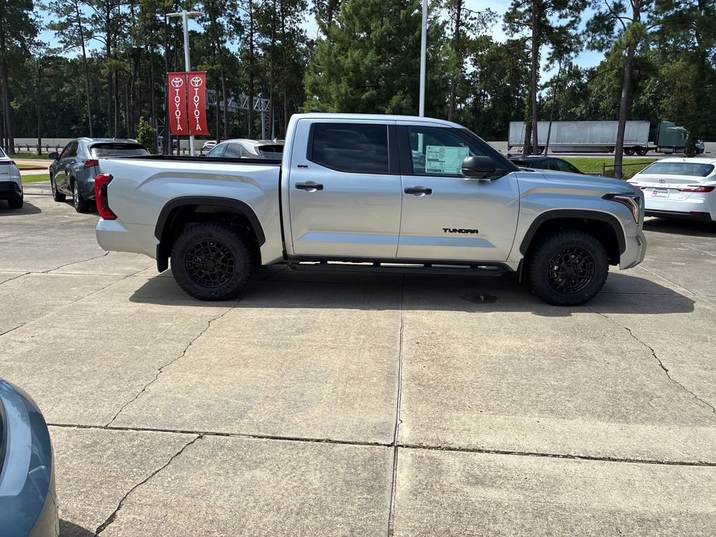 New 2026 Toyota Tundra SR5 AWD/4WD image 8